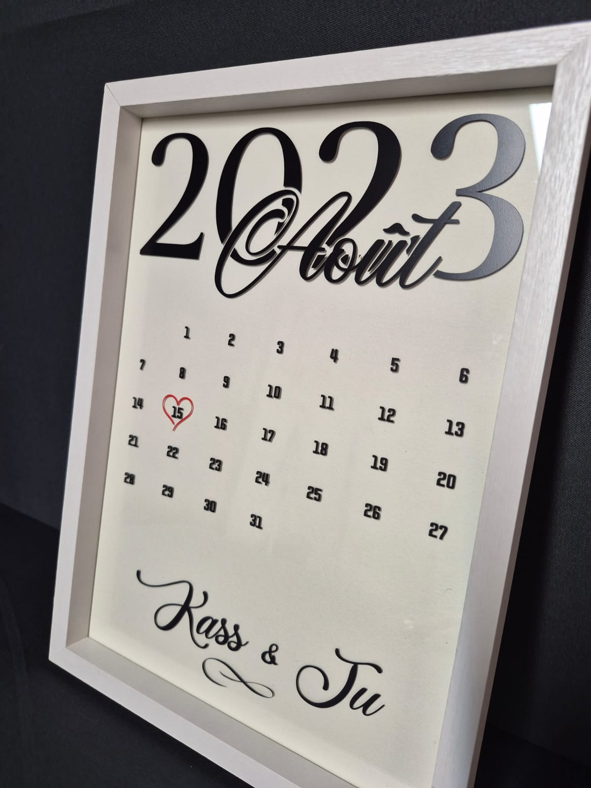Cadre calendrier personnalisé août, cadeau souvenir couple