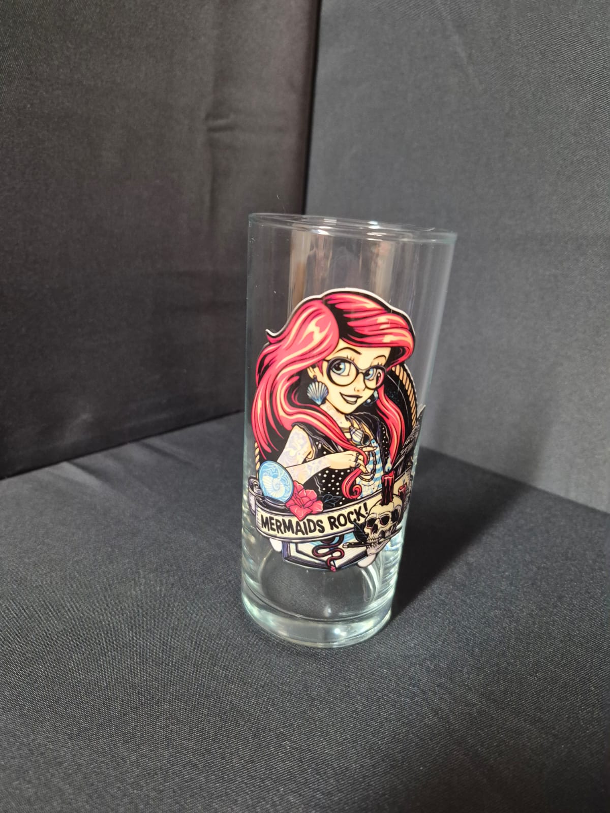 Verre personnalisé Princesses Rock Mermaids Rock, style rock féminin